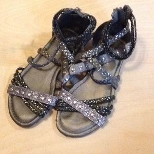 Like new Justice sandals